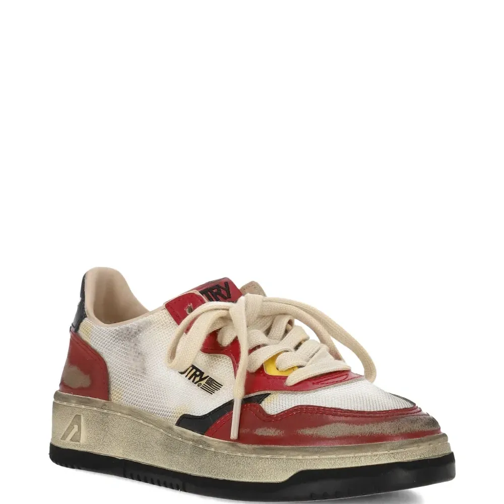 Сетчатые кроссовки