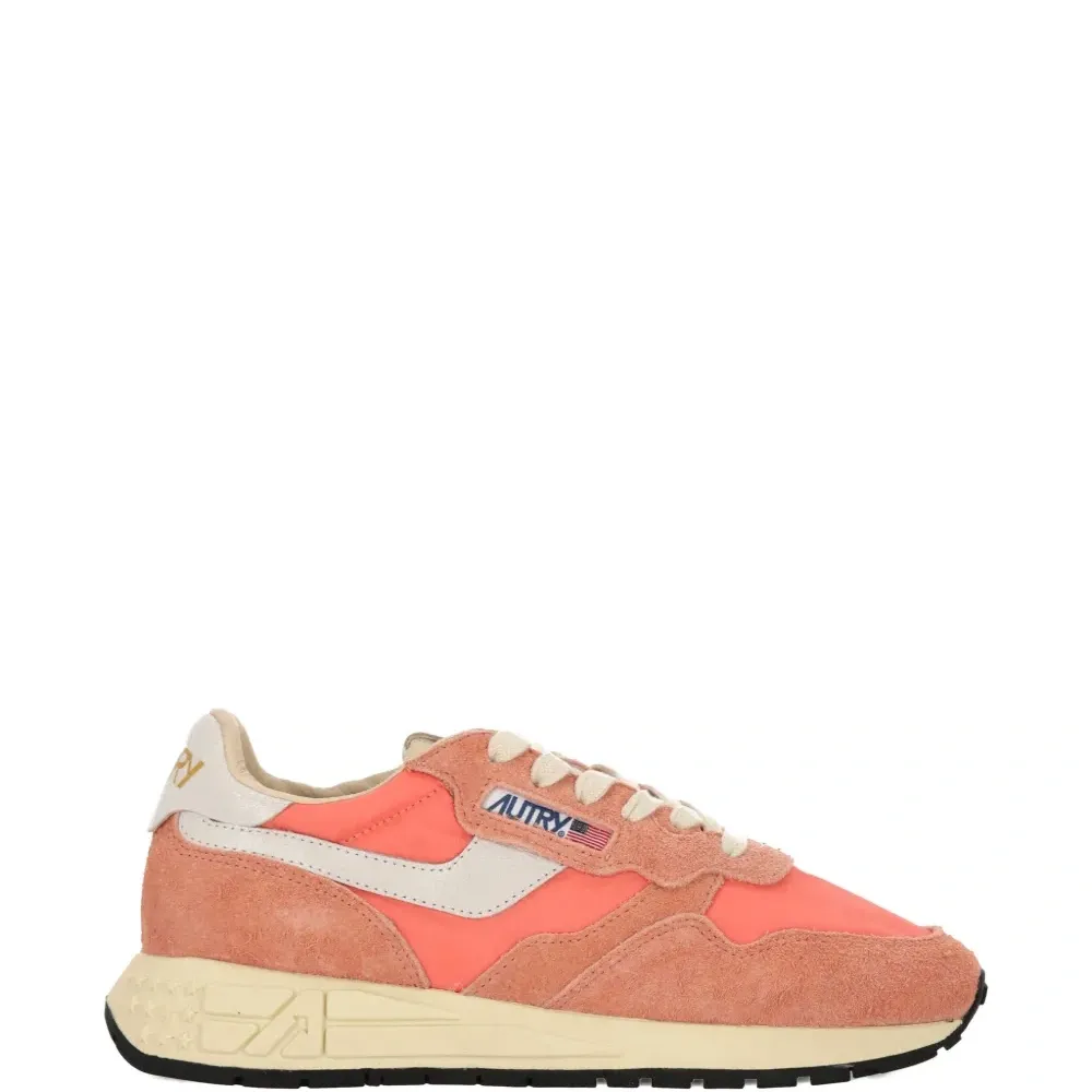 Кроссовки с логотипом