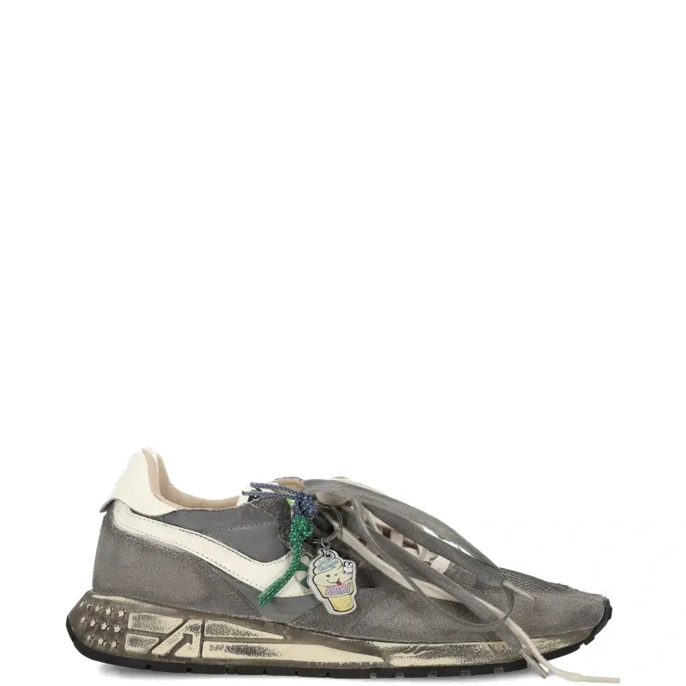 Кроссовки Reelwind на шнуровке