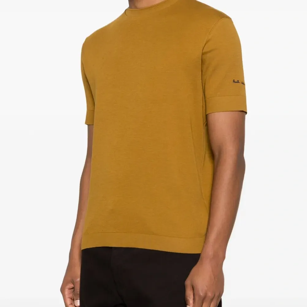 Футболка с интегрированной ребристой отделкой