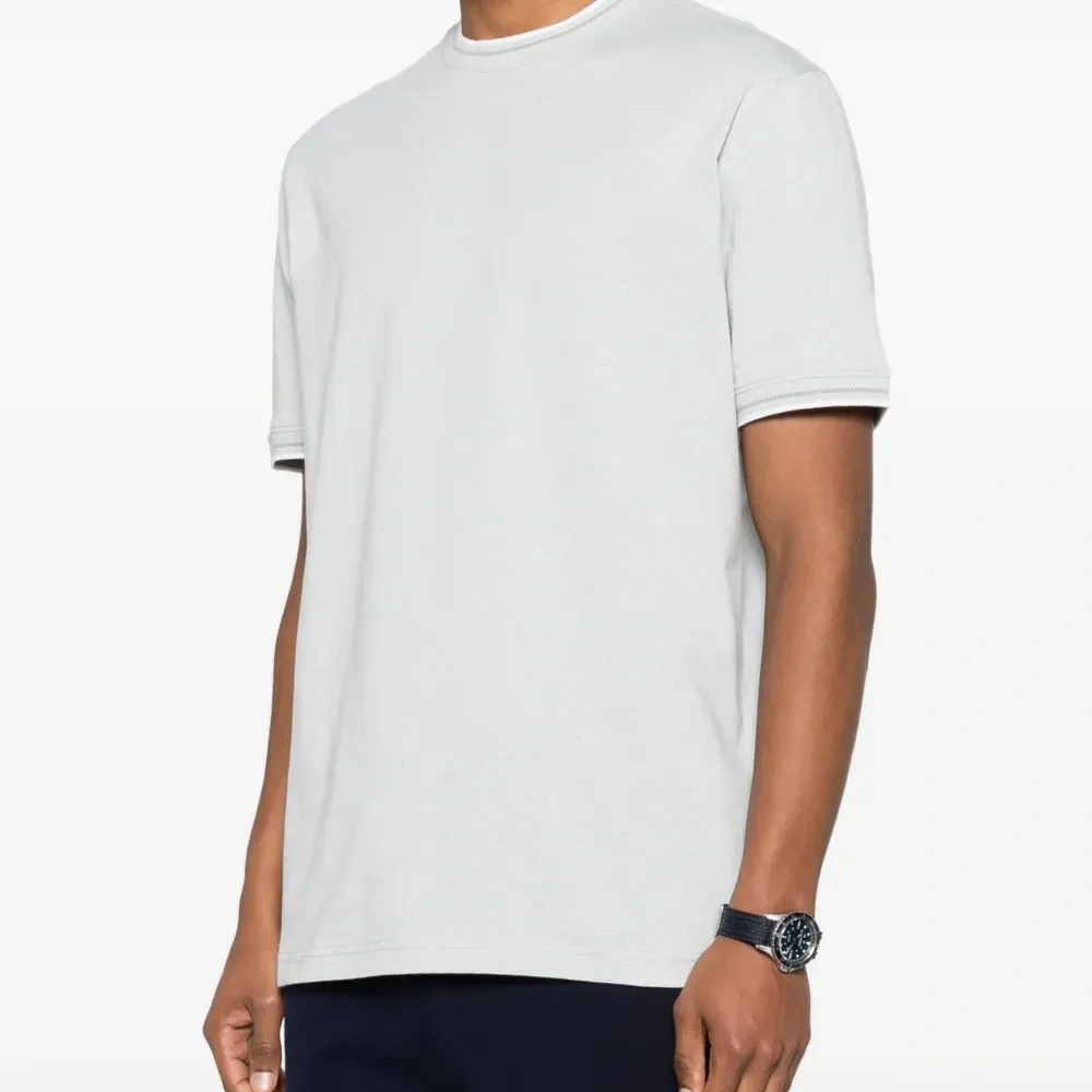 Фактурная футболка