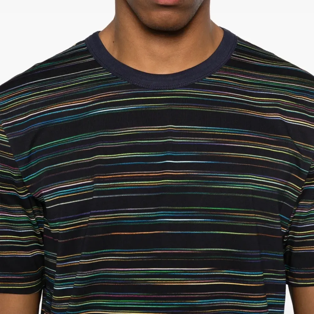 Полосатая футболка