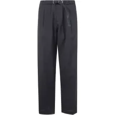 Брюки с карманами и пряжками