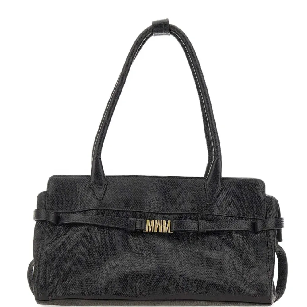 Сумка на плечо с отделкой в виде логотипа