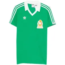 Футболка в полоску с V-образным вырезом