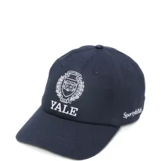 Бейсболка с вышитым логотипом Бейсболка с вышитым логотипом