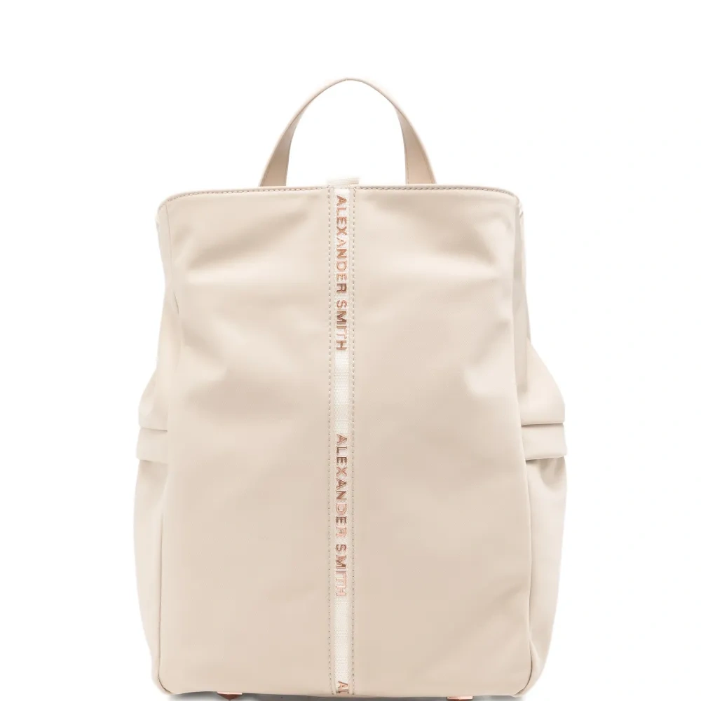 Рюкзак с логотипом и цветком ромашки