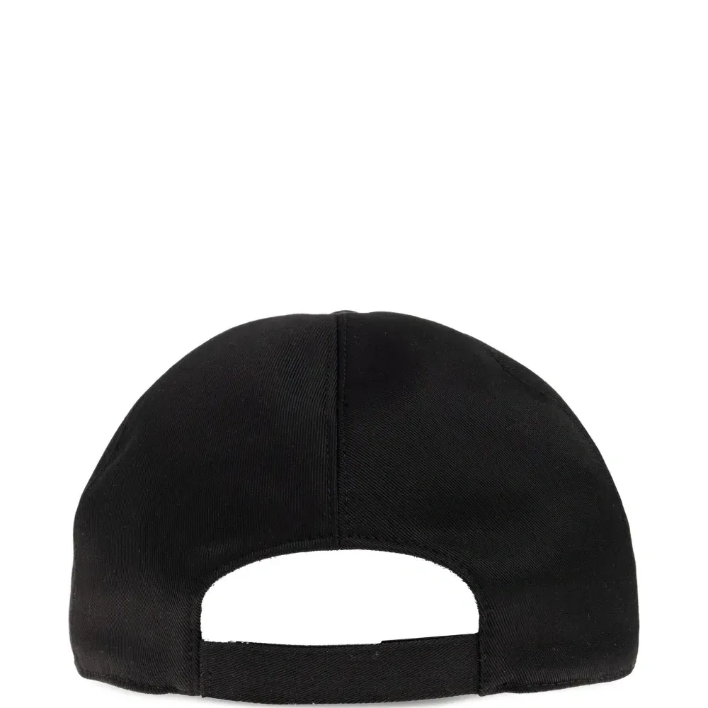 Бейсболка с логотипом