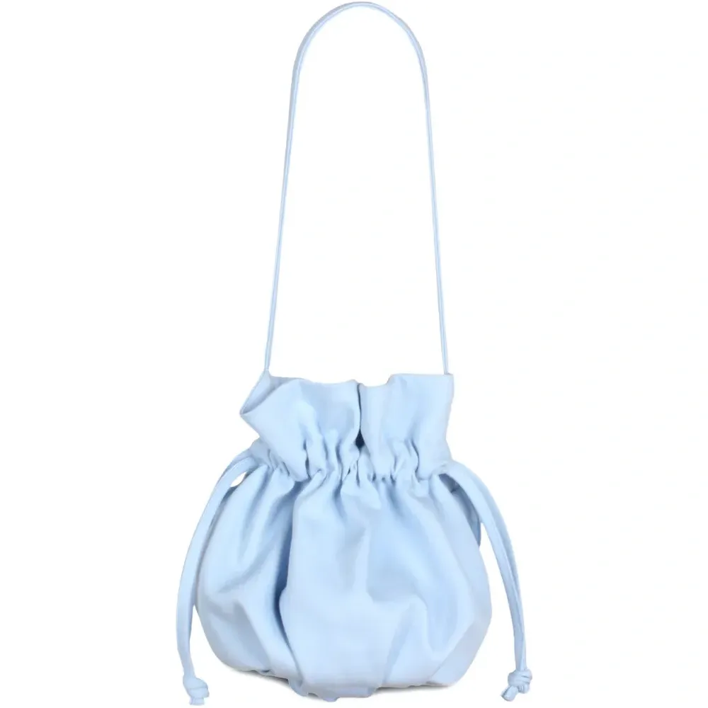 Сумка-мешок с цветочными аппликациями