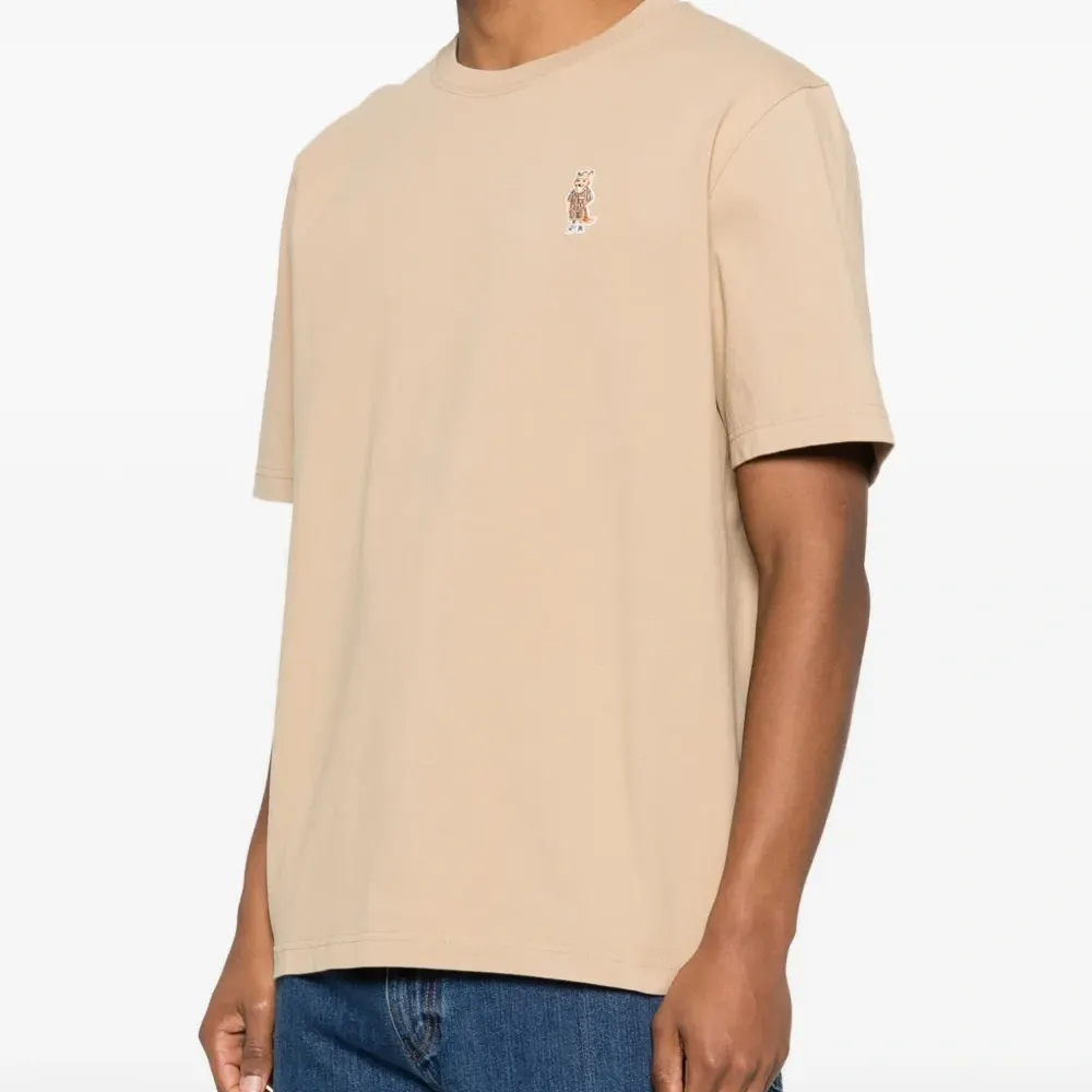 Футболка с лисой в одежде