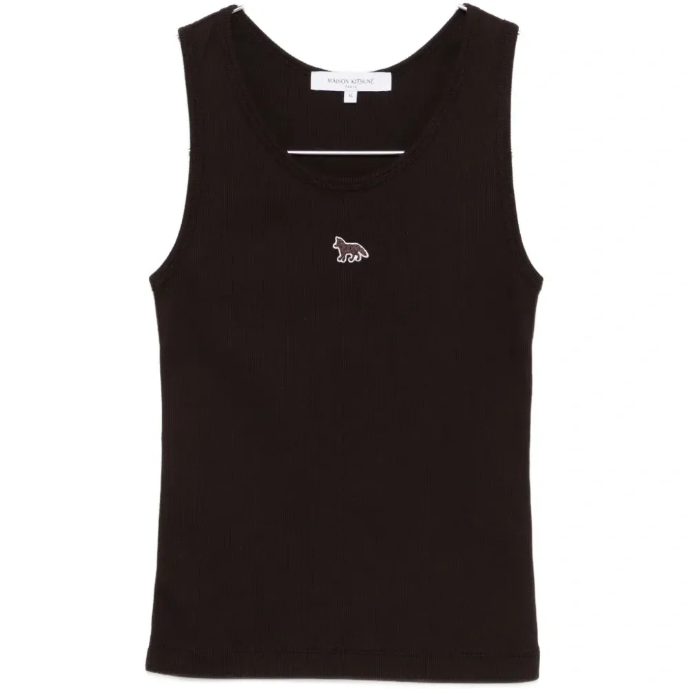 Топ с аппликацией