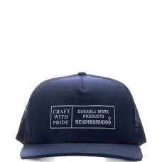 Бейсболка с логотипом из сетки