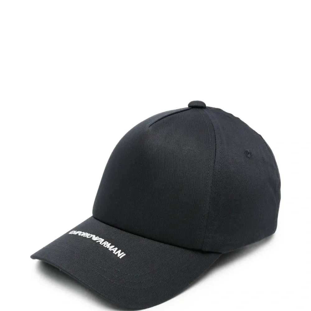 Бейсболка с логотипом Бейсболка с логотипом