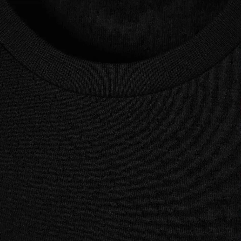 Футболка с круглым вырезом