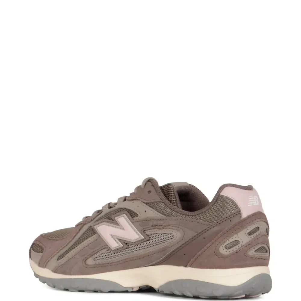 Кроссовки с логотипом 204L