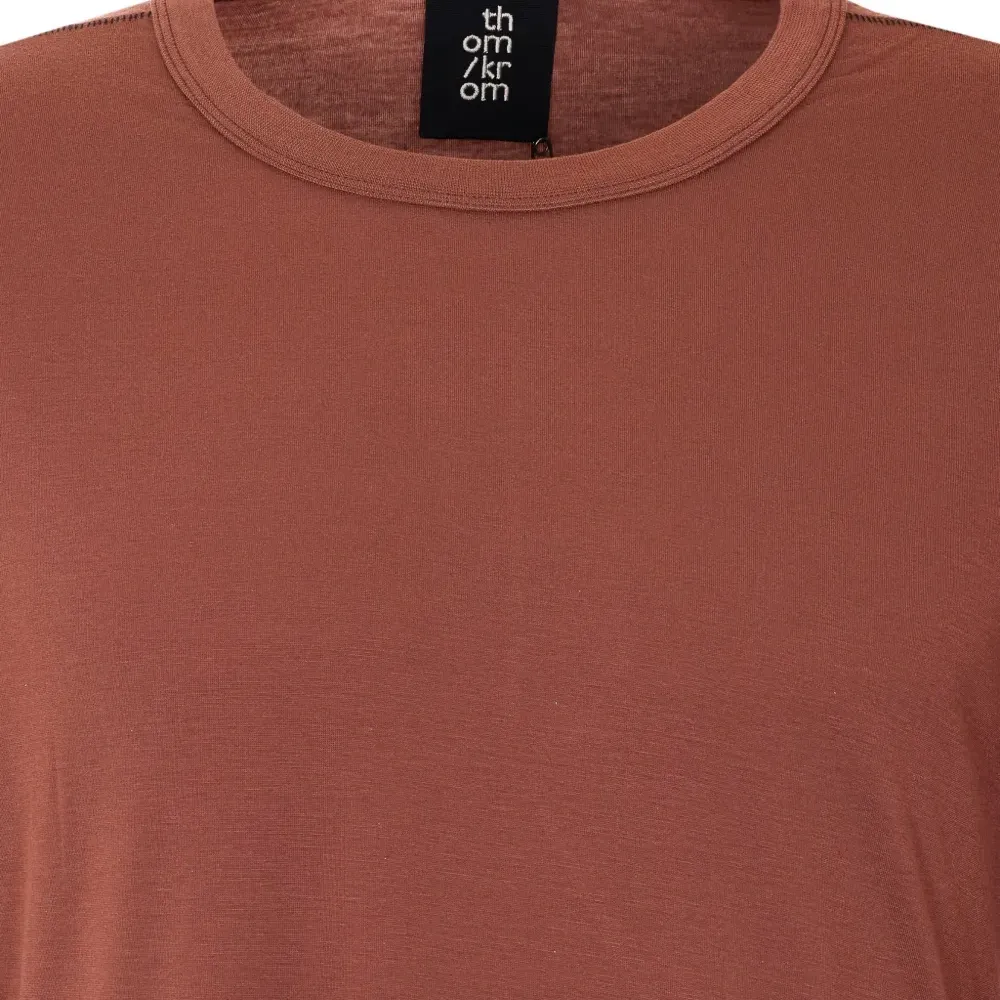 Футболка с круглым вырезом