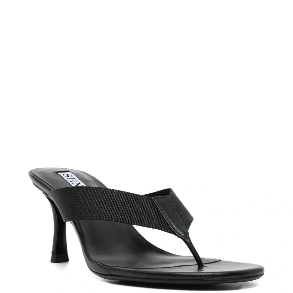 Босоножки Frida на каблуке 70 мм