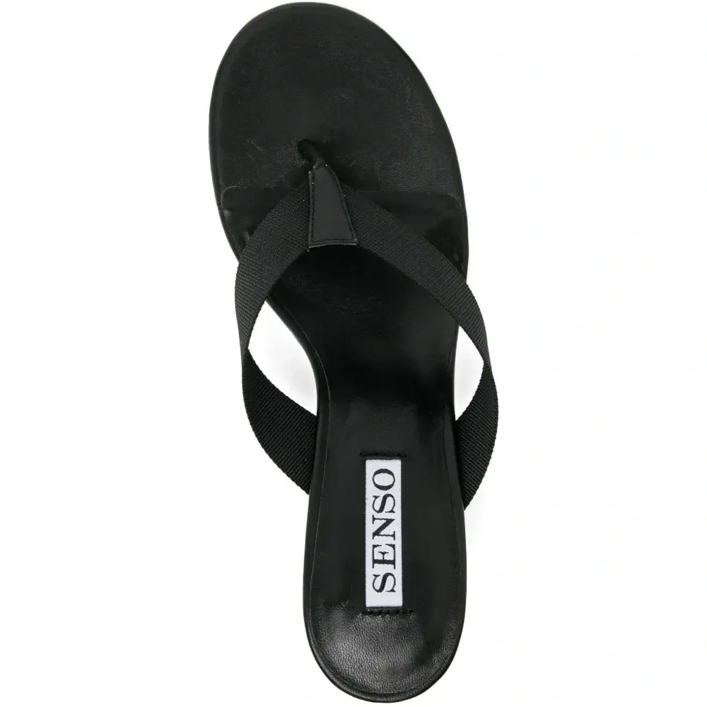 Босоножки Frida на каблуке 70 мм