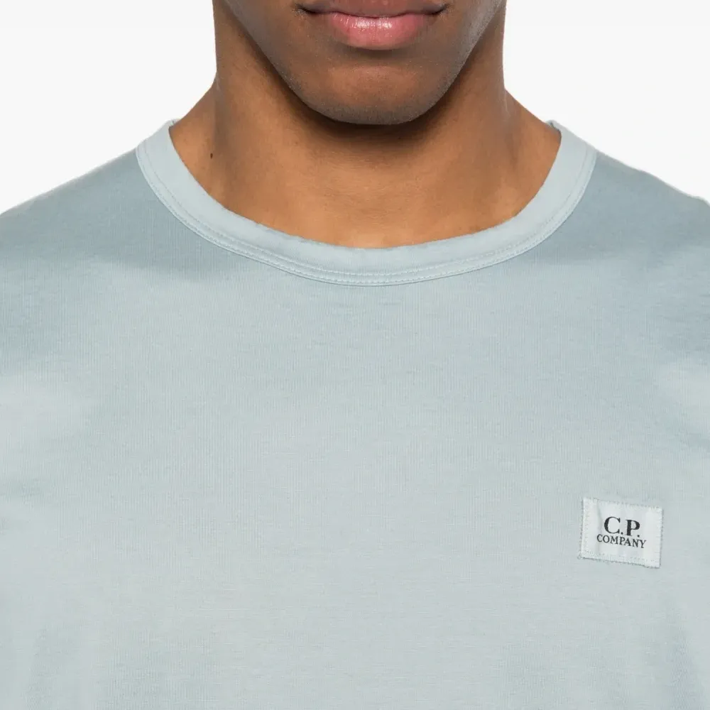 Футболка с логотипом