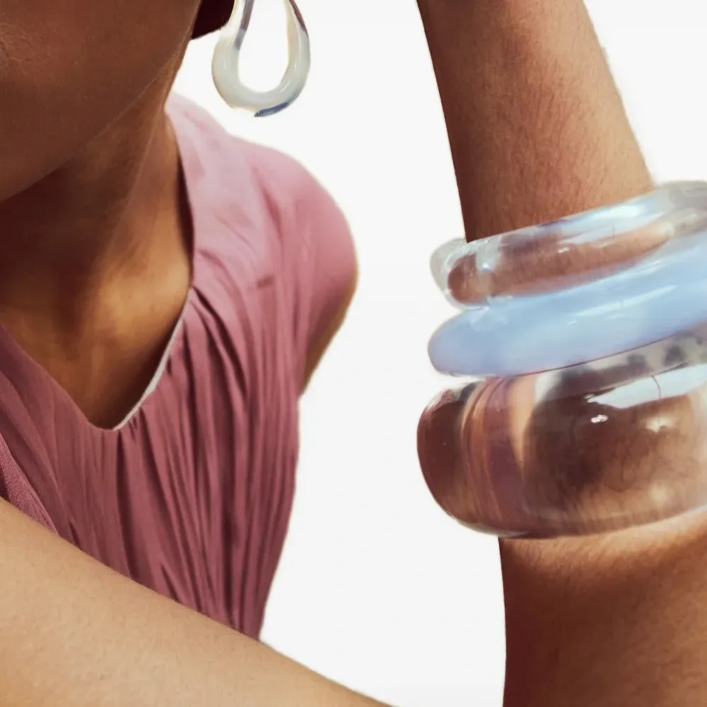 Синий браслет-кафф