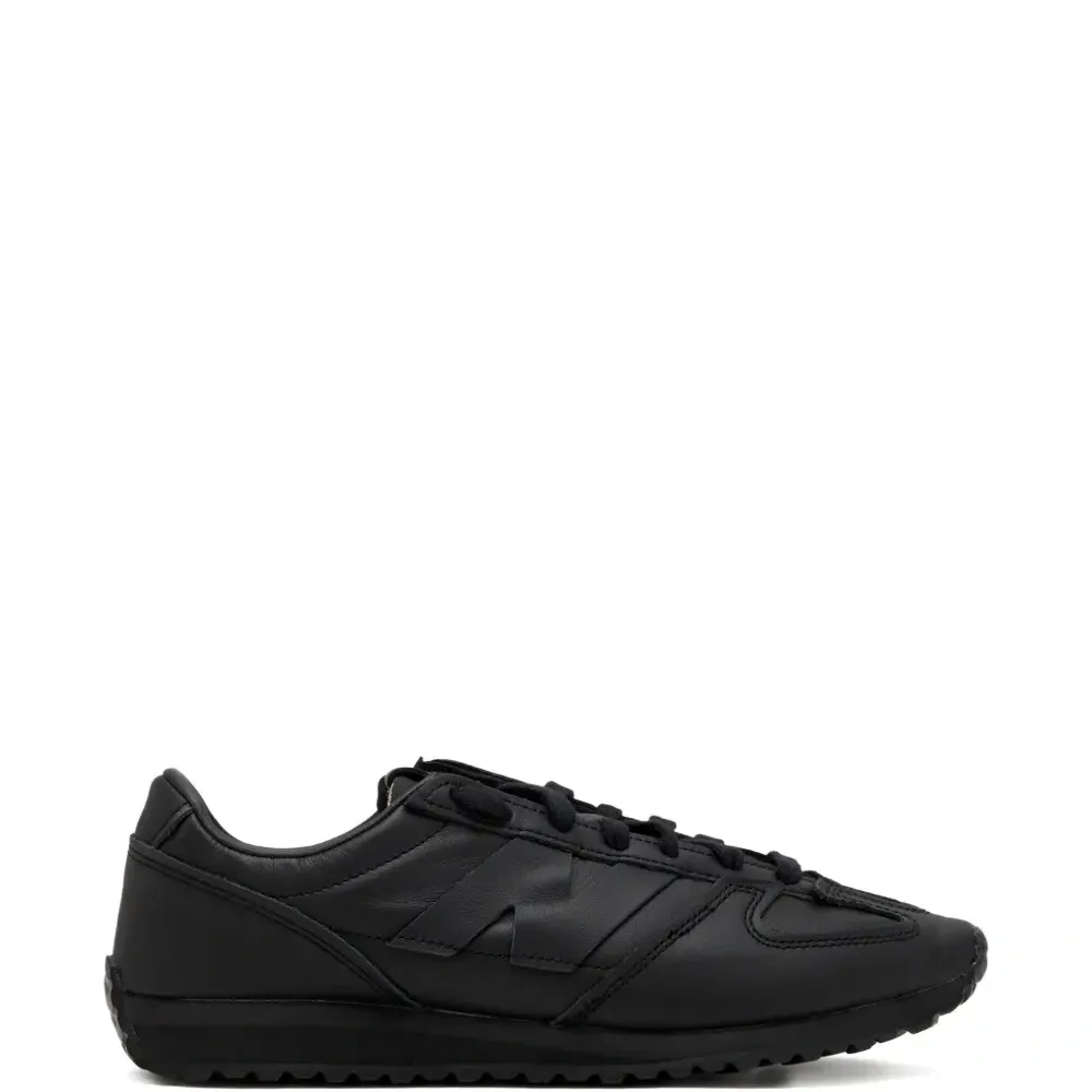 Кроссовки с комбинированными вставками 471