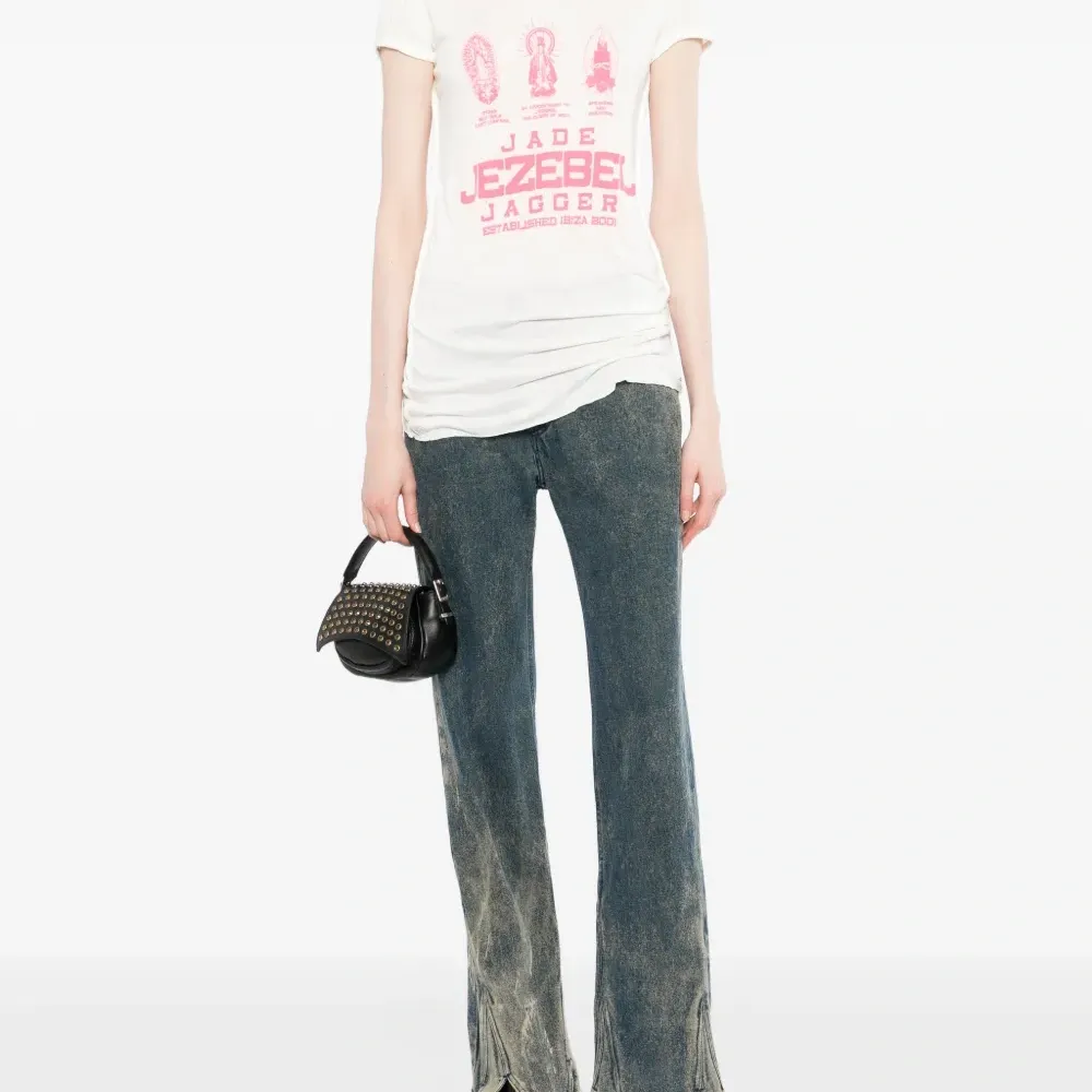 Футболка с логотипом