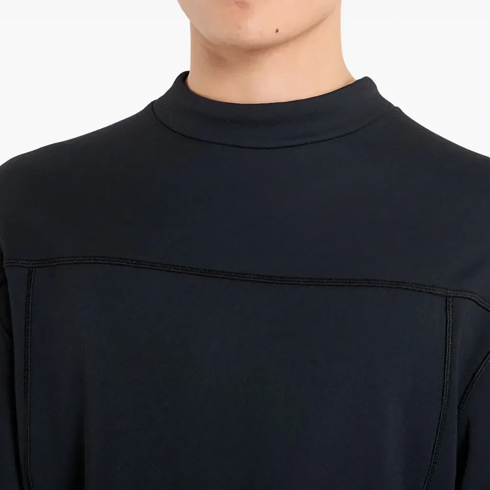 Спортивный свитшот с круглым вырезом и длинными рукавами