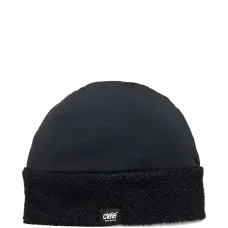 Вязаная фактурная шапка