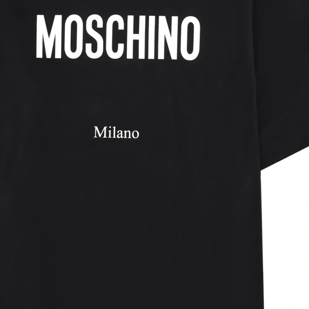 Футболка с принтом логотипа