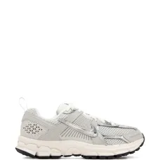 Кроссовки Vomero 5