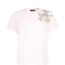 Вышитая футболка