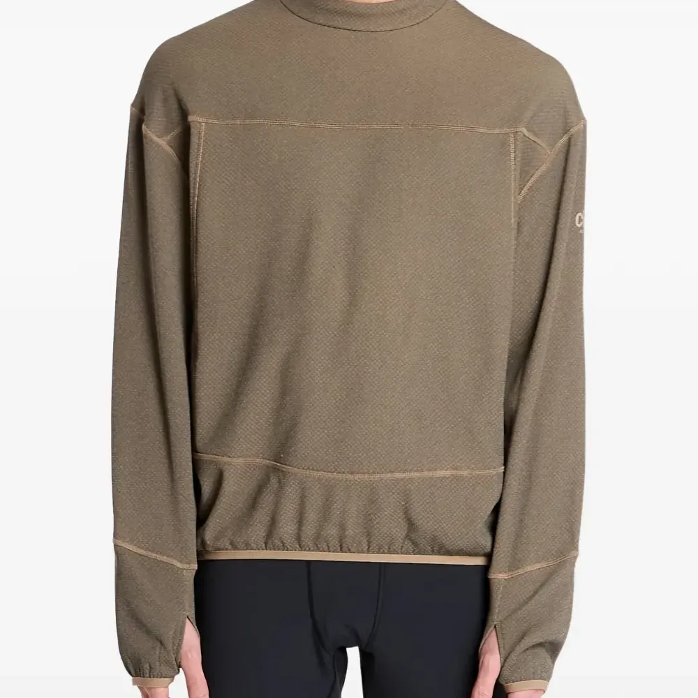 Фактурный спортивный свитшот с длинными рукавами