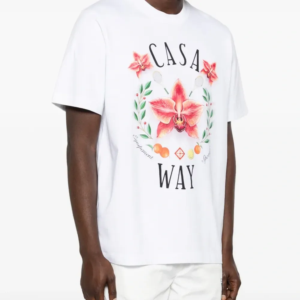 Футболка с цветочным принтом