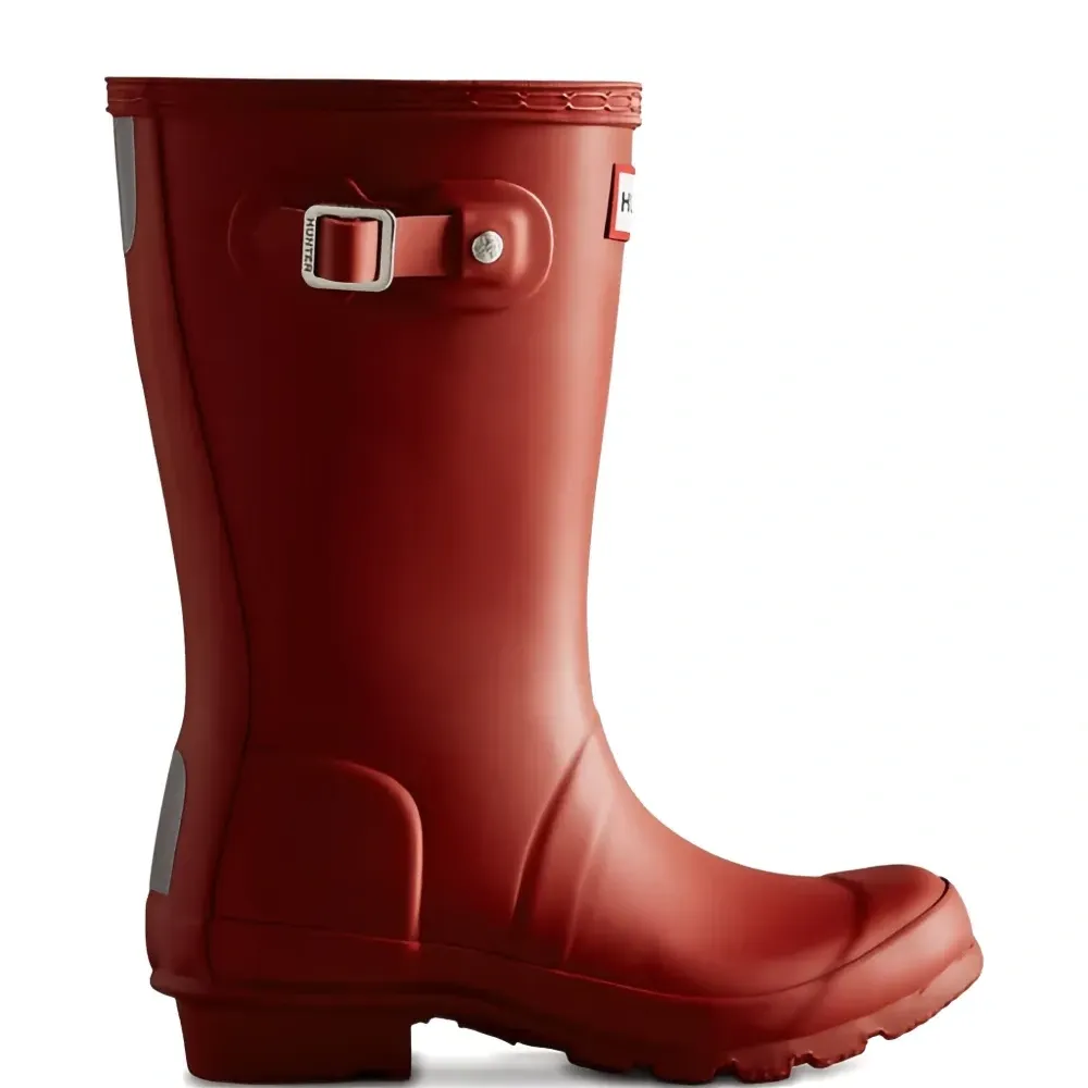 Резиновые сапоги с пряжкой