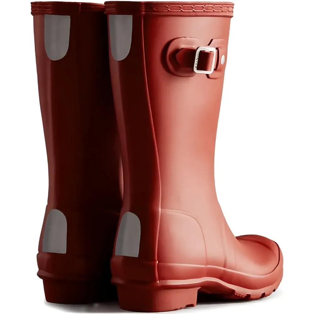 Резиновые сапоги с пряжкой