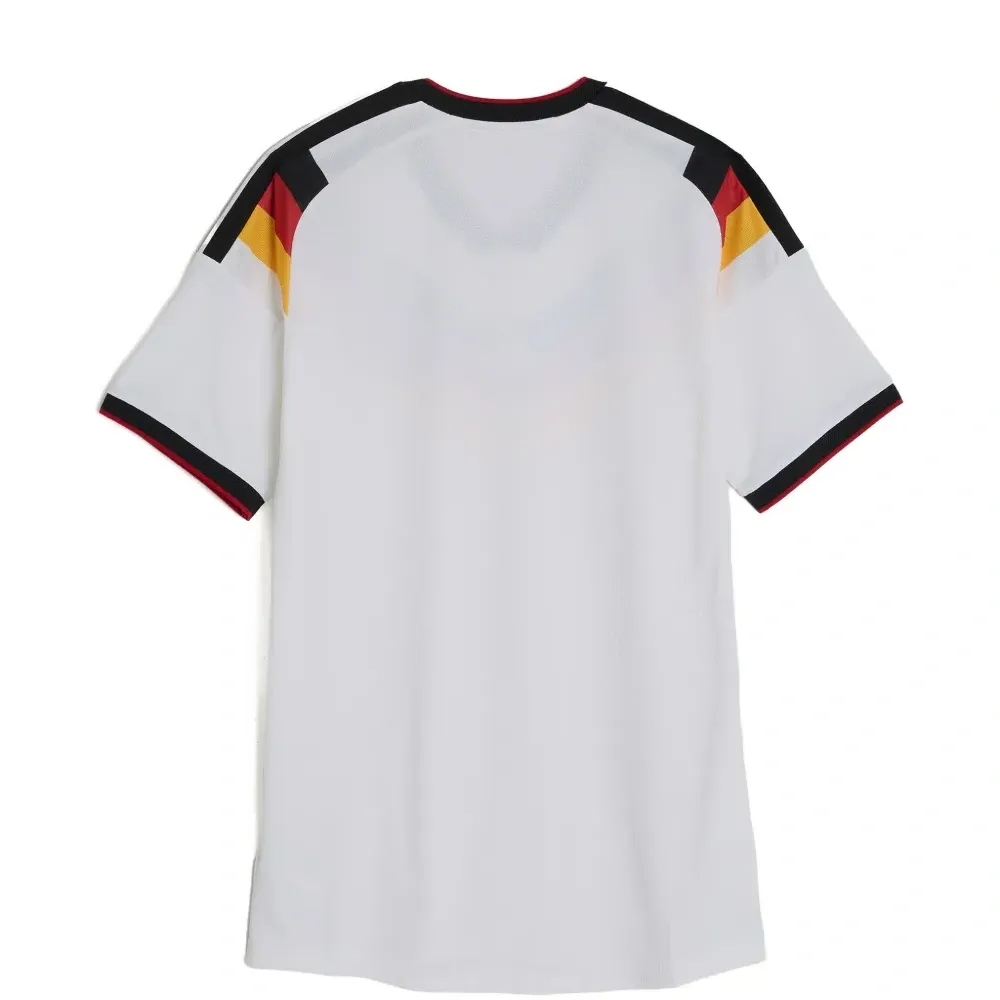 Полосатая футболка DFB