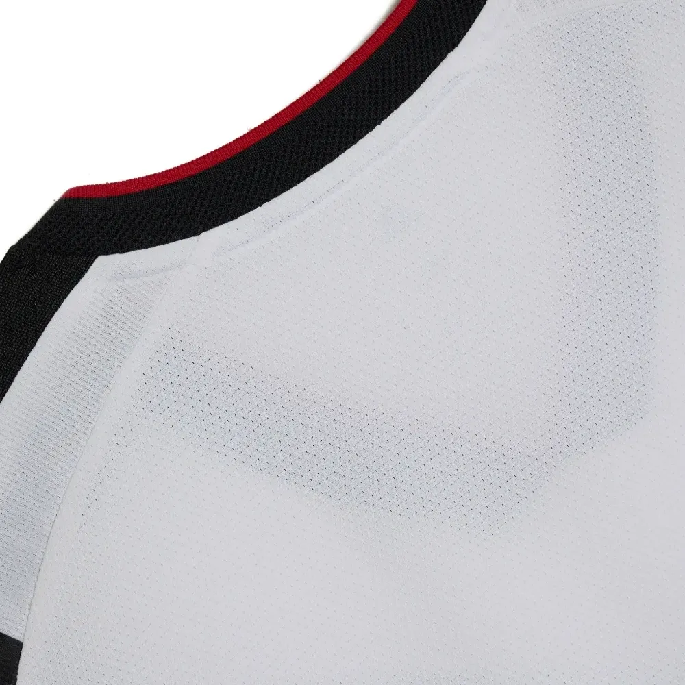 Полосатая футболка DFB