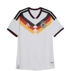 Полосатая футболка DFB