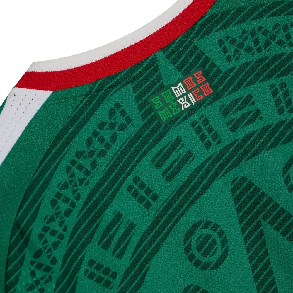 Футболка с узором FMF