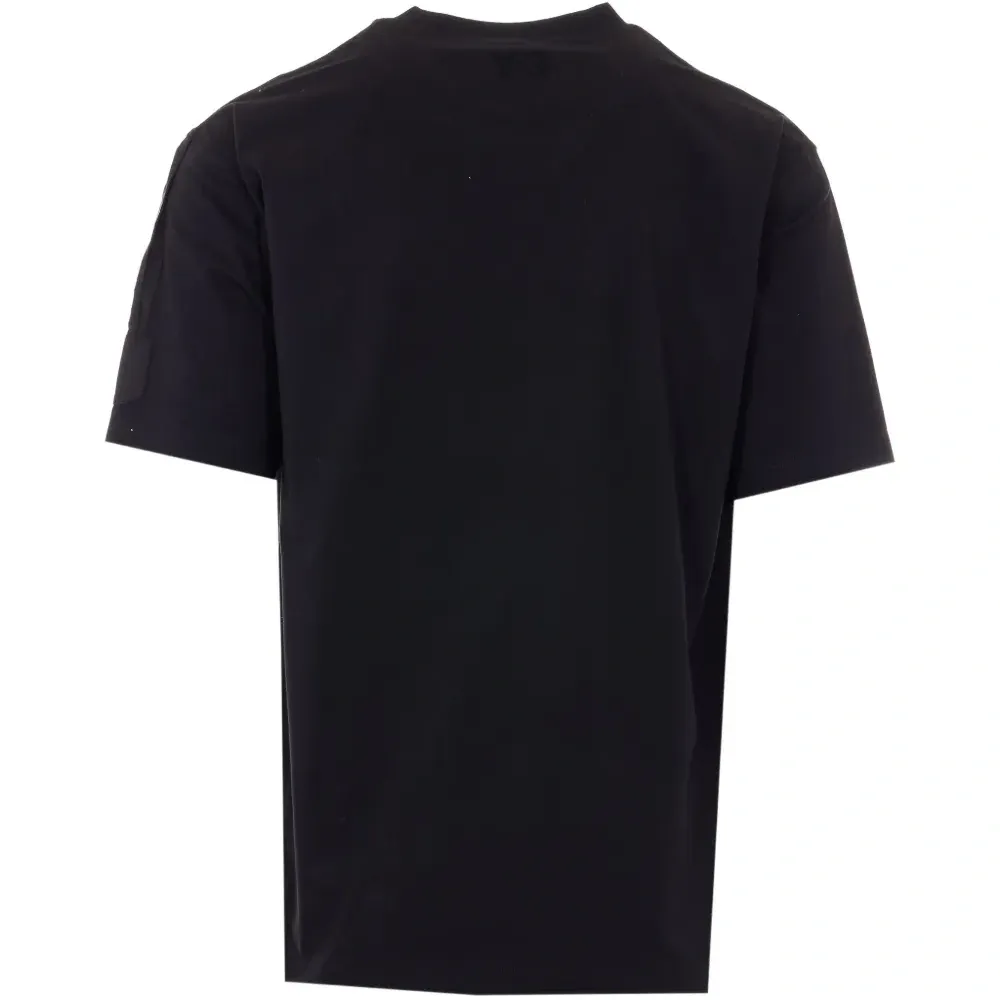 Футболка с карманом и логотипом