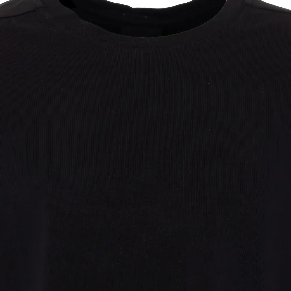 Футболка с круглым вырезом