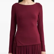 Блузка с длинными рукавами и боковым разрезом