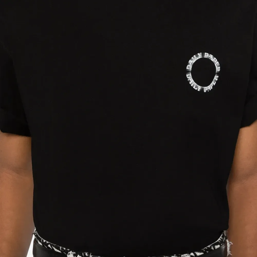 Футболка с логотипом