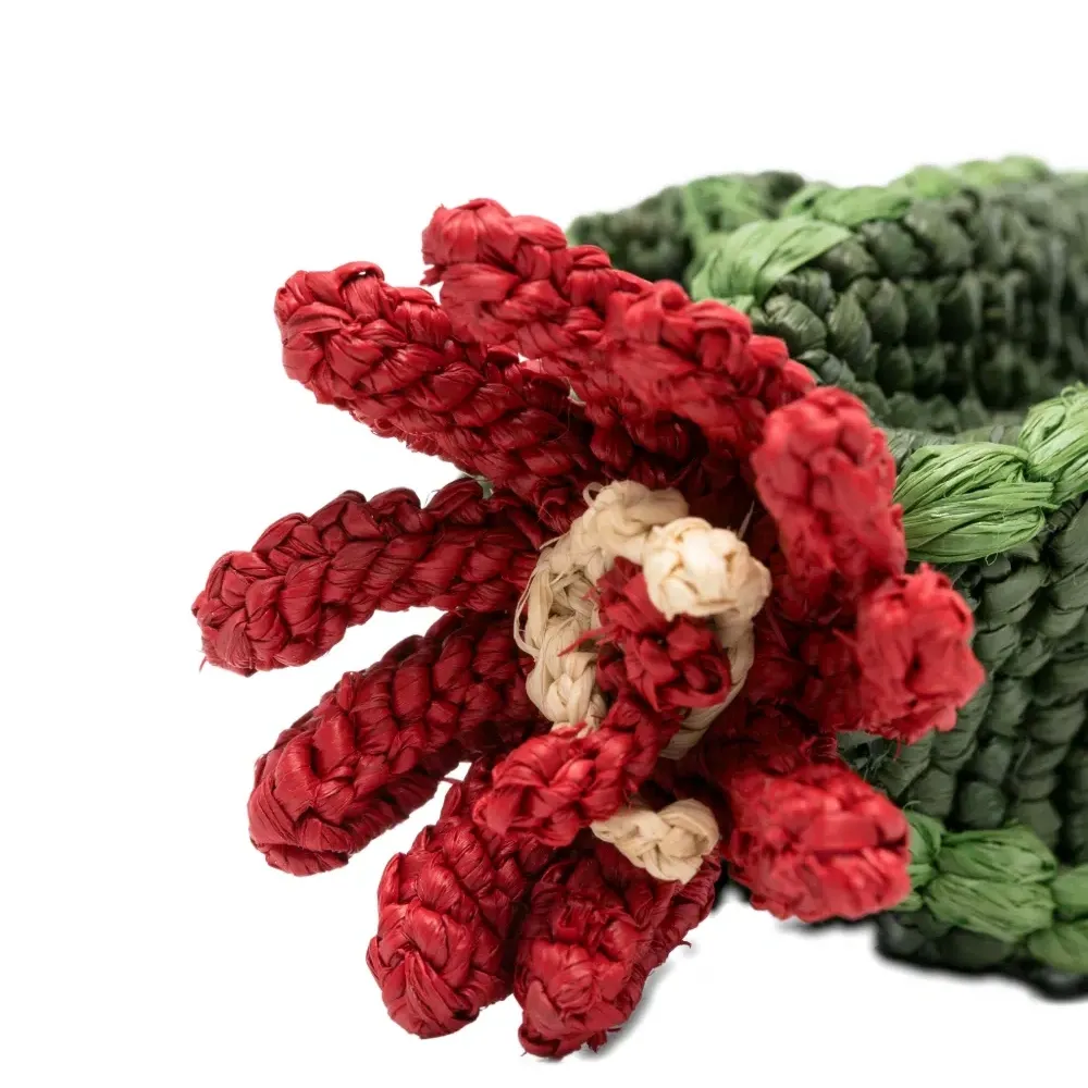 Брелок из рафии в виде кактуса