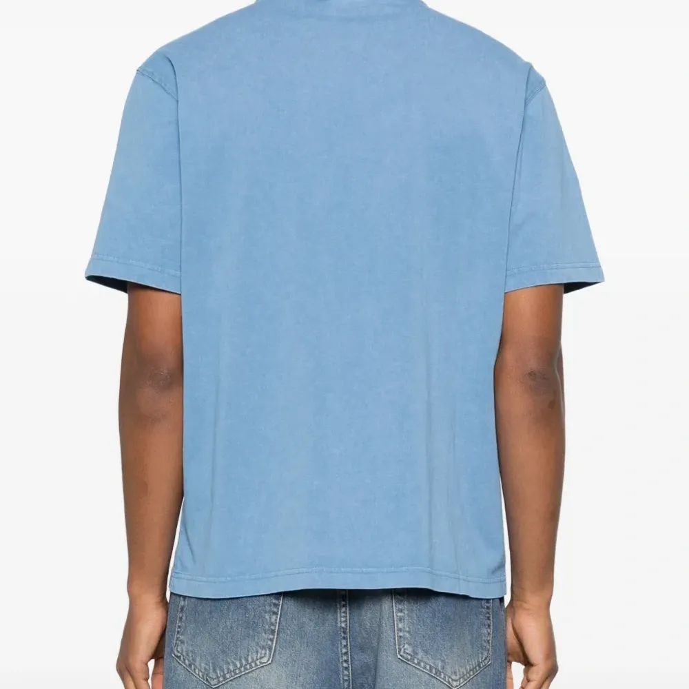 Футболка с логотипом