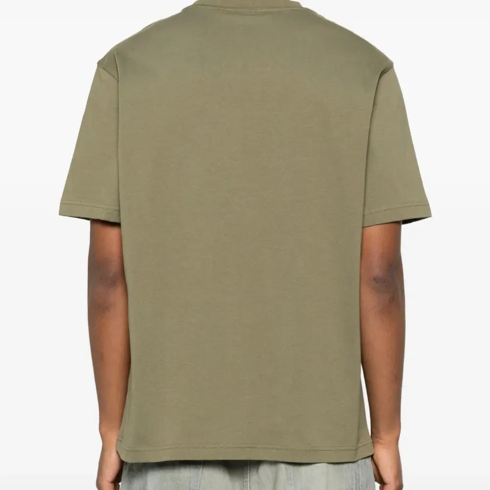 Футболка с логотипом