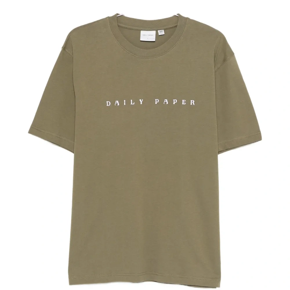 Футболка с логотипом