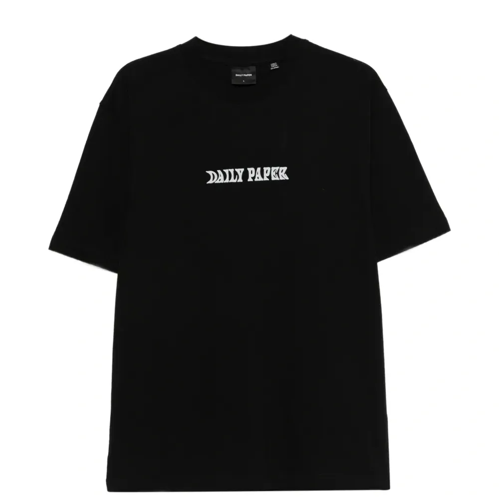 Футболка с логотипом