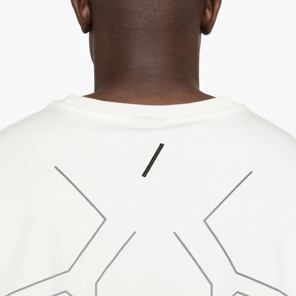 Футболка с круглым вырезом