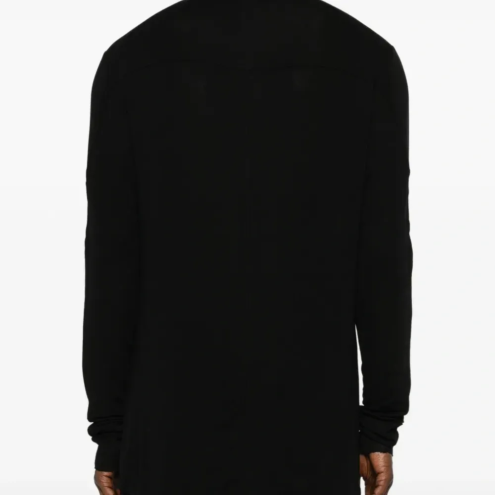 Футболка с длинными рукавами